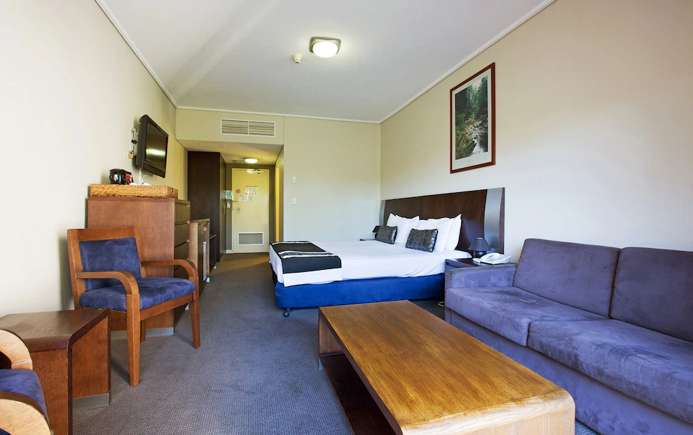 Nightcap at Hinterland Hotel