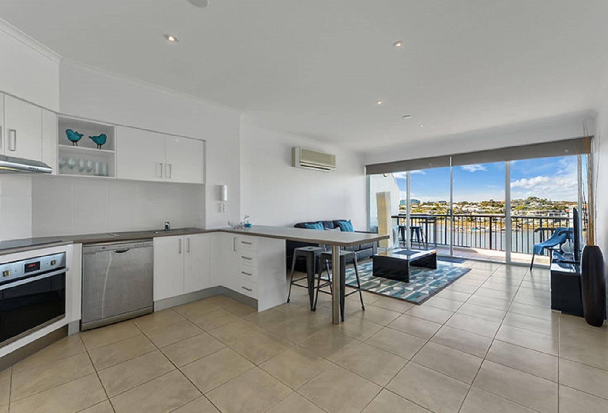 Goldsborough Place Apartments