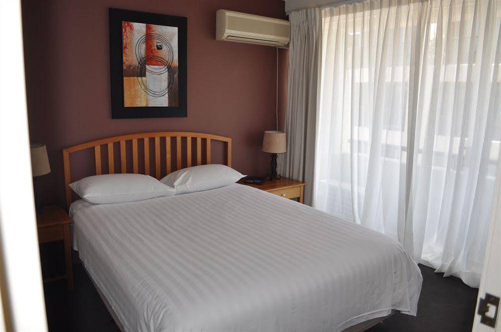 Goldsborough Place Apartments