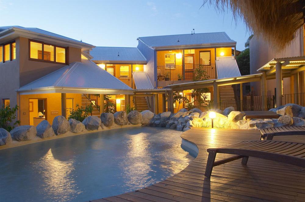 L'Auberge Apartments Noosa