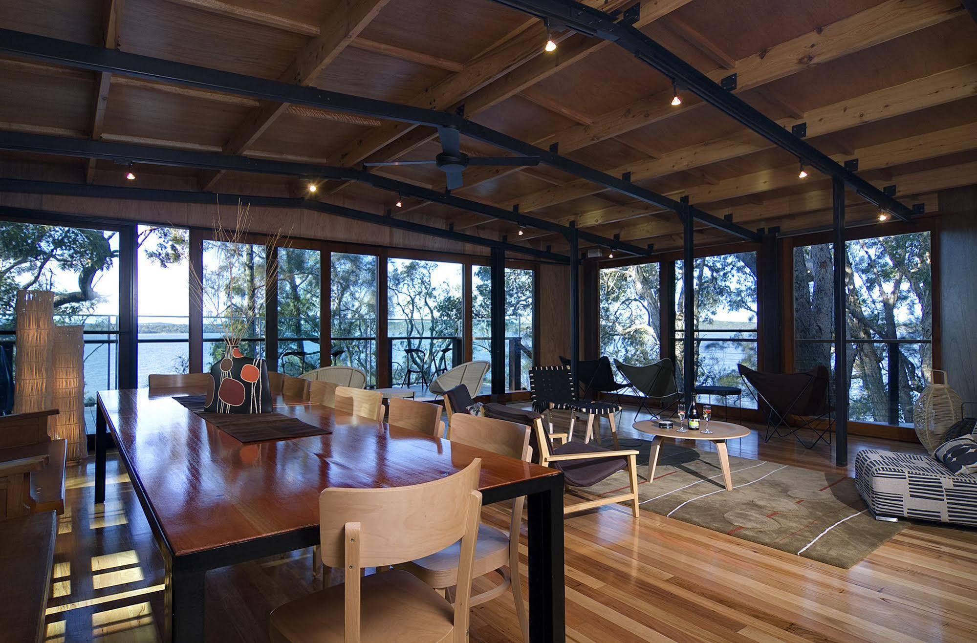 Eumarella Shores Noosa Lake Retreat