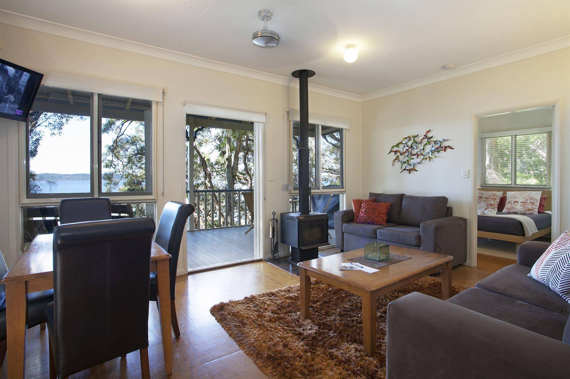 Eumarella Shores Noosa Lake Retreat