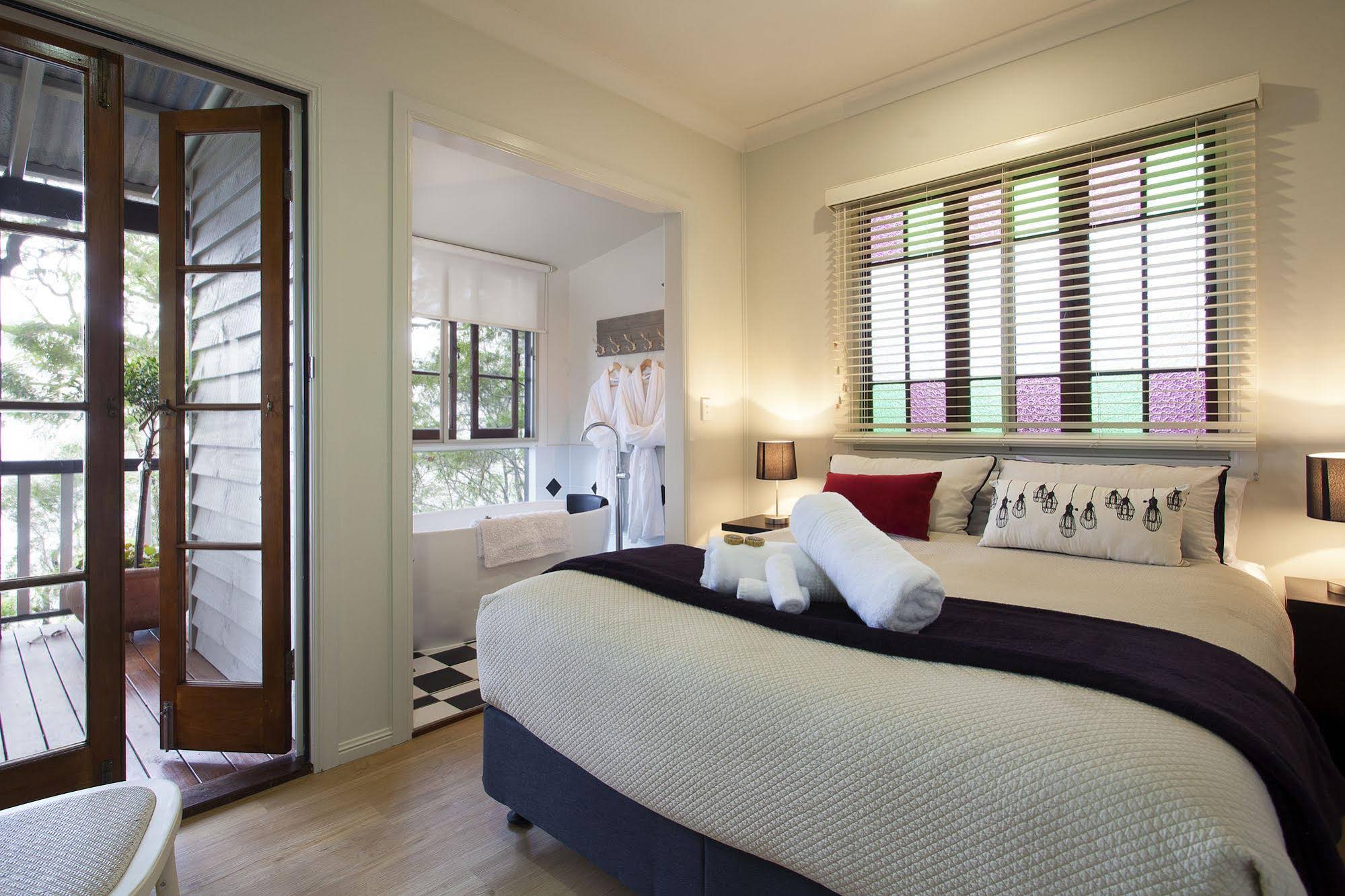 Eumarella Shores Noosa Lake Retreat