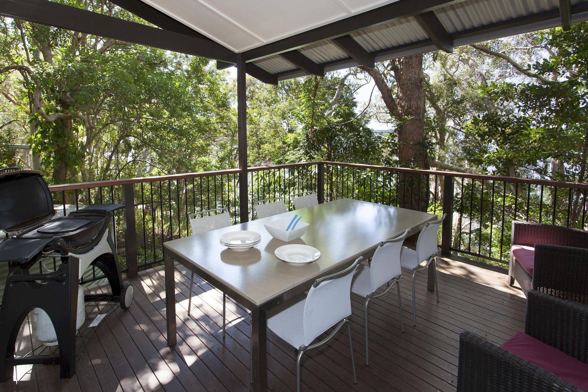 Eumarella Shores Noosa Lake Retreat