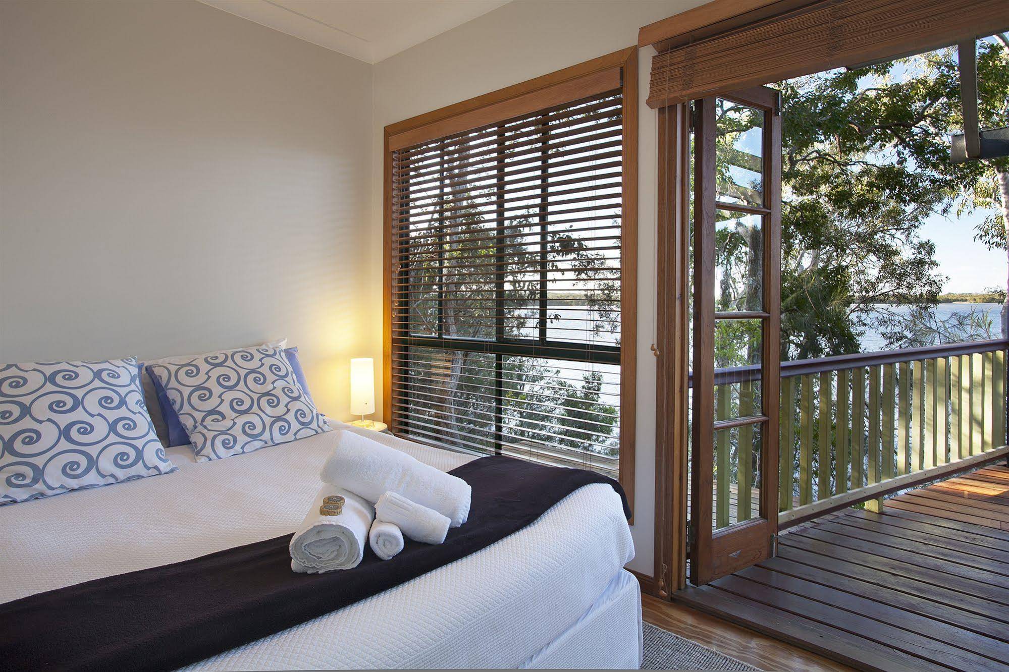 Eumarella Shores Noosa Lake Retreat