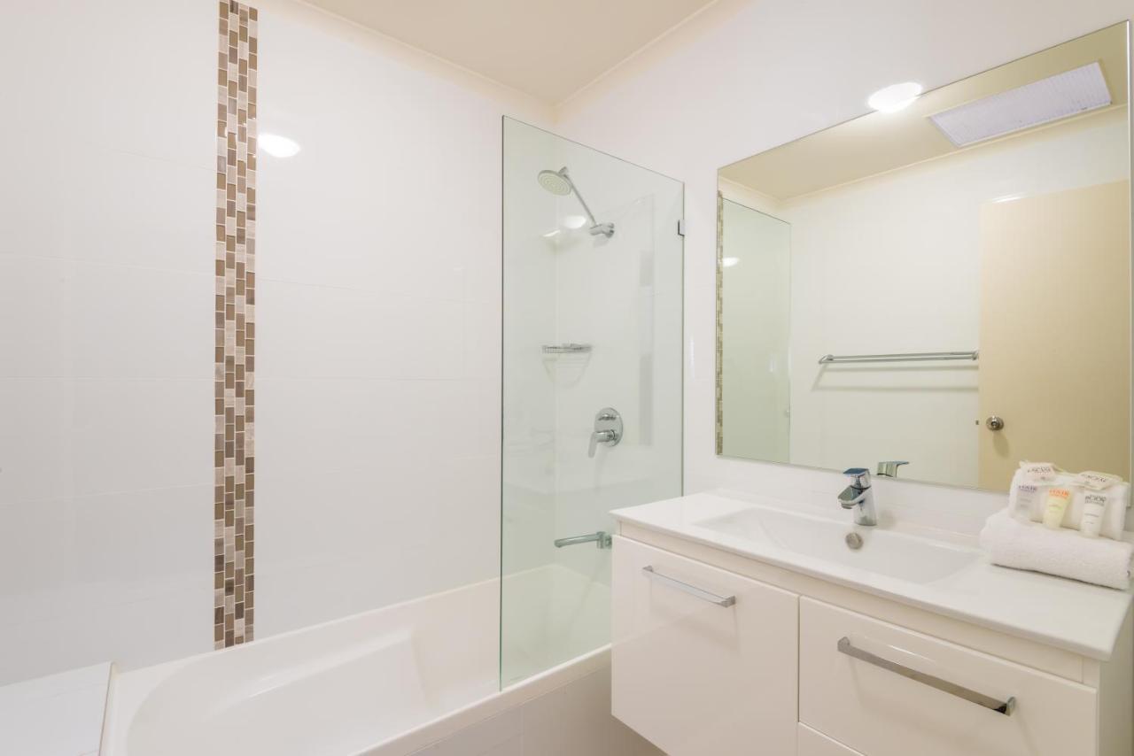 Noosa Outrigger Beach Resort