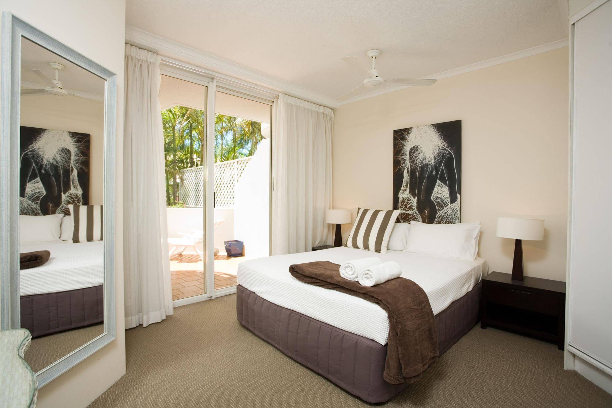 Noosa Tropicana