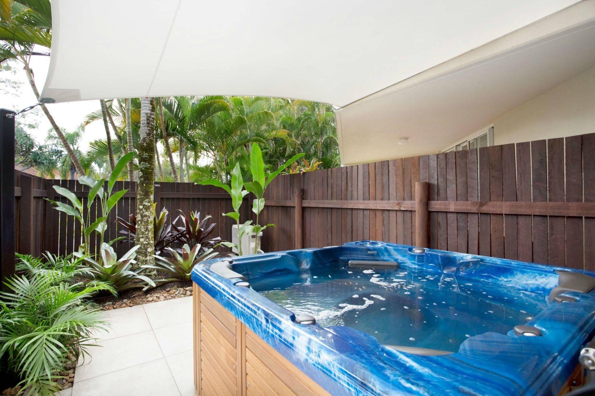 Noosa Tropicana