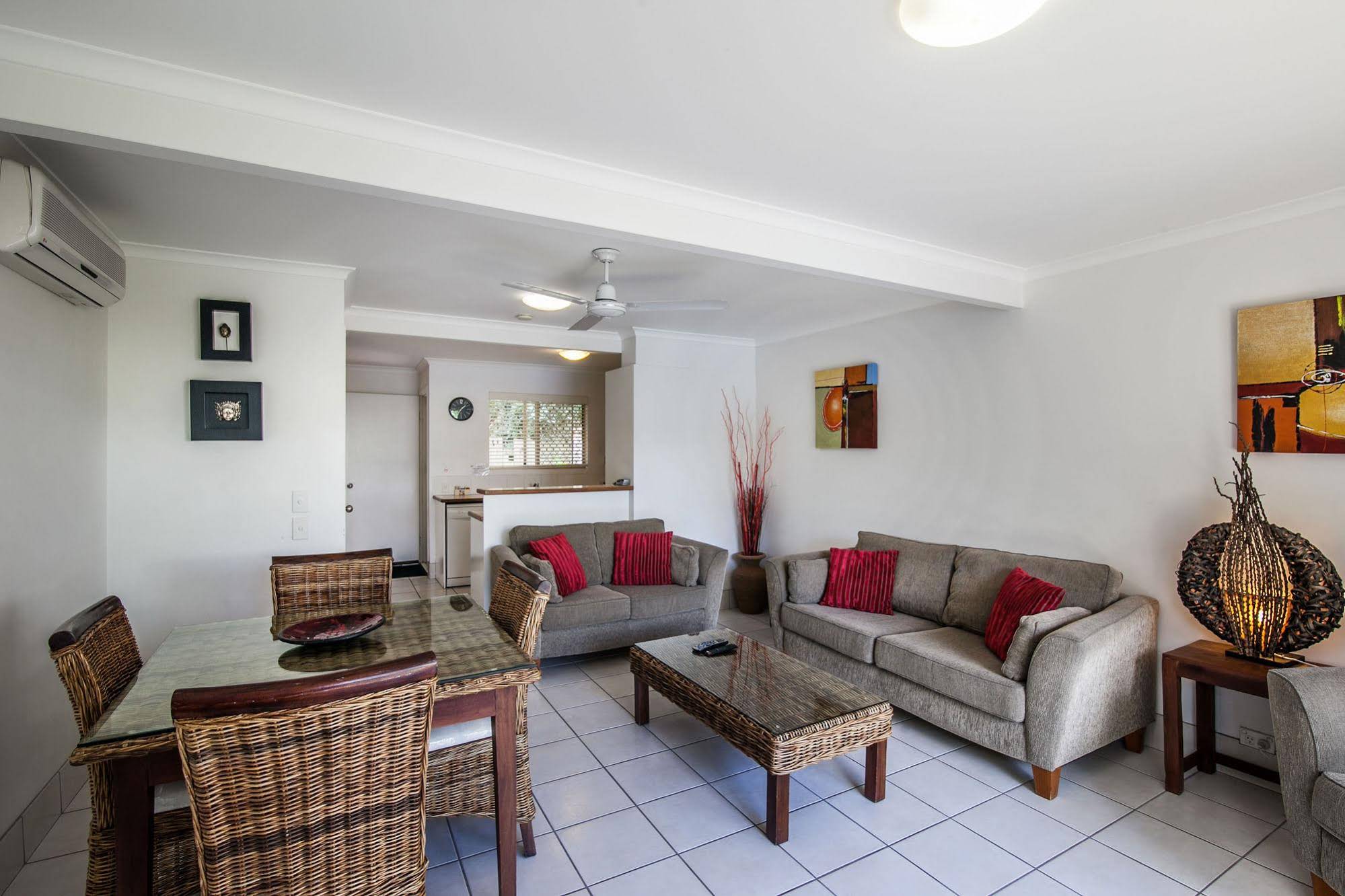 Pelican Beach Resort Noosa