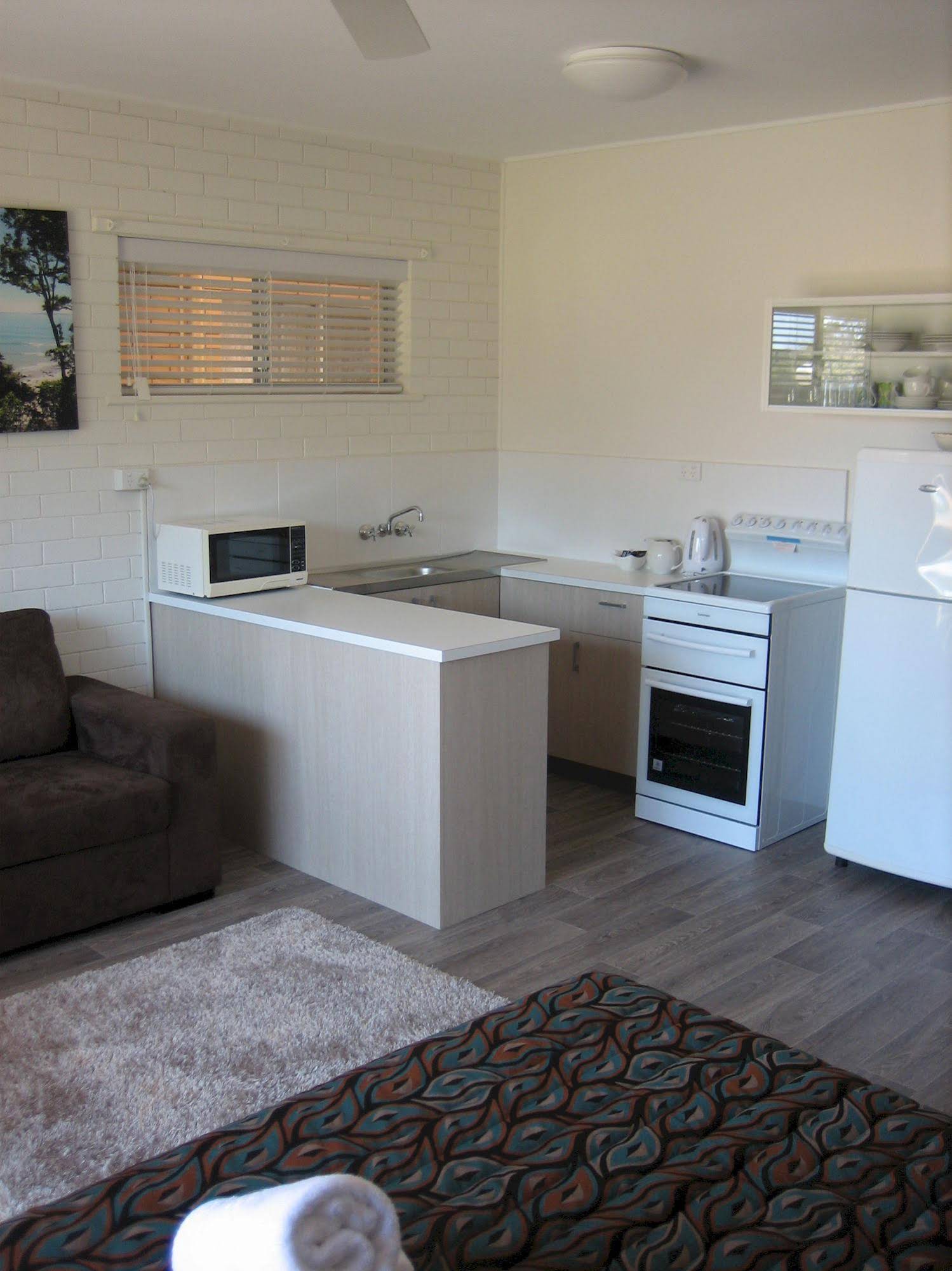 Regency Waterfront Motel