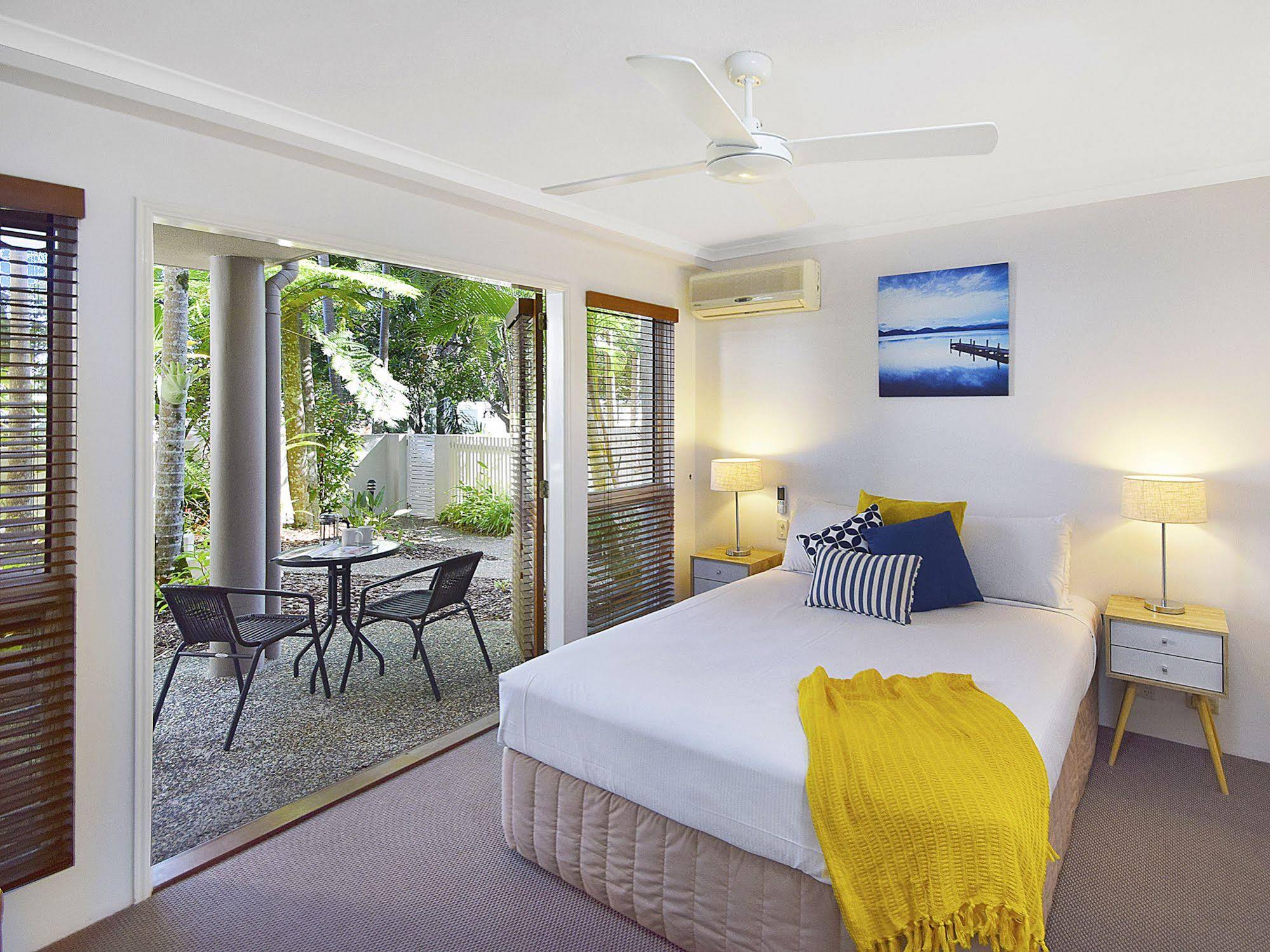 Sunset Cove Resort