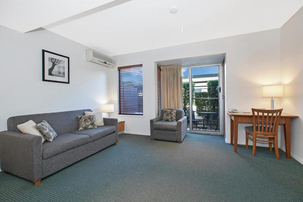 Comfort Inn & Suites Northgate Airport