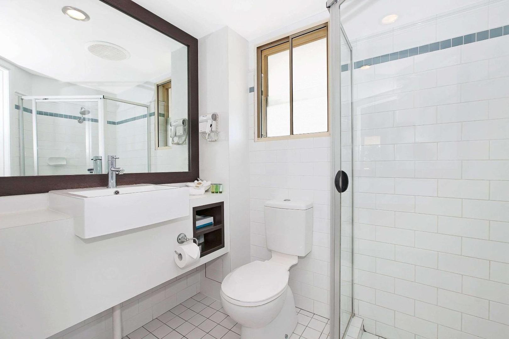 Comfort Inn & Suites Northgate Airport