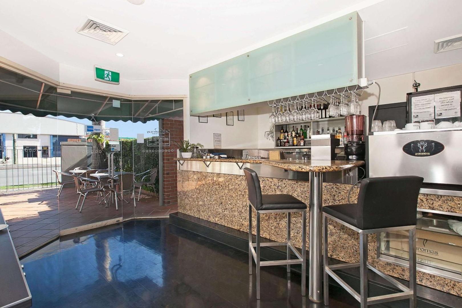 Comfort Inn & Suites Northgate Airport