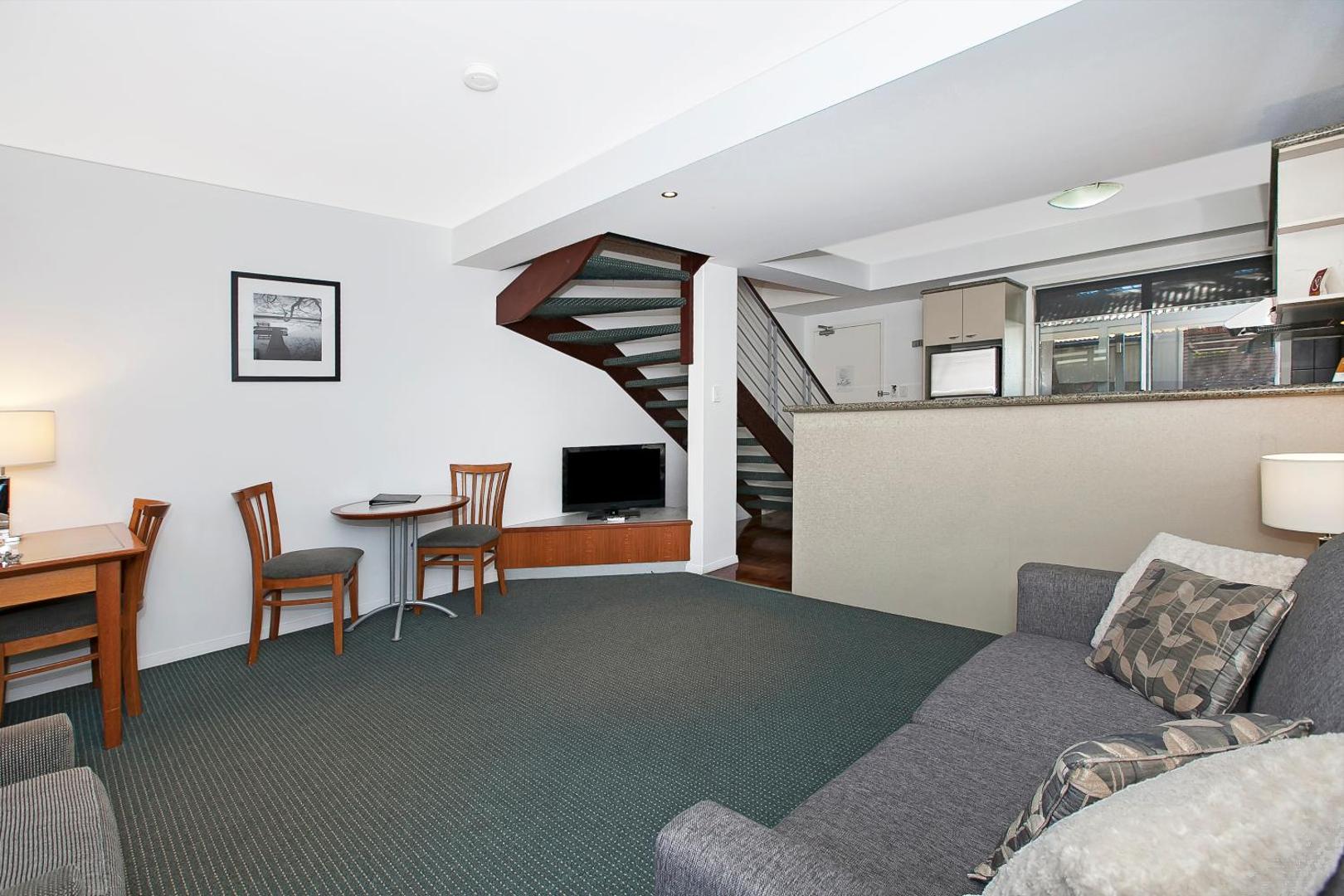 Comfort Inn & Suites Northgate Airport