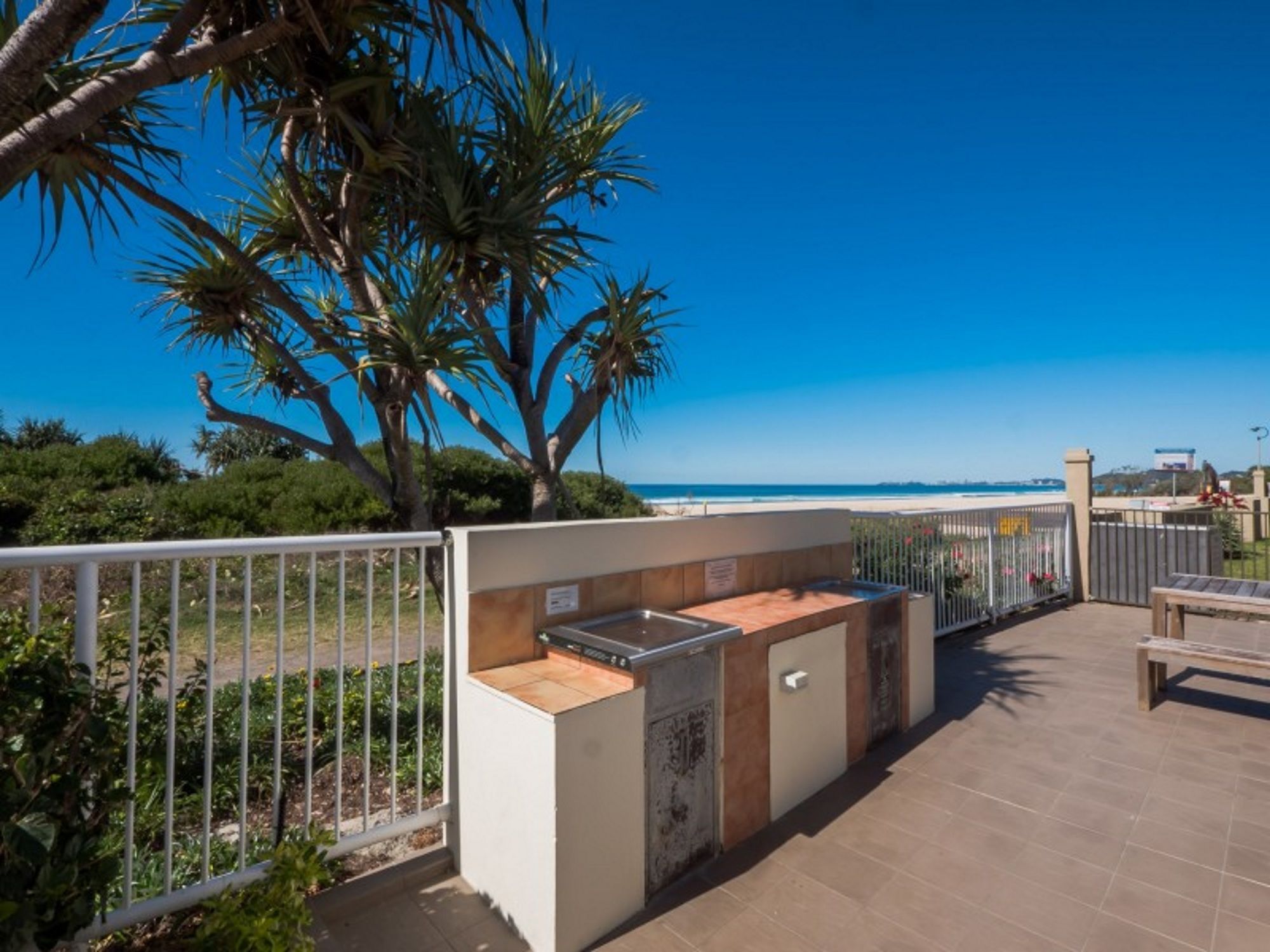 Regency On The Beach