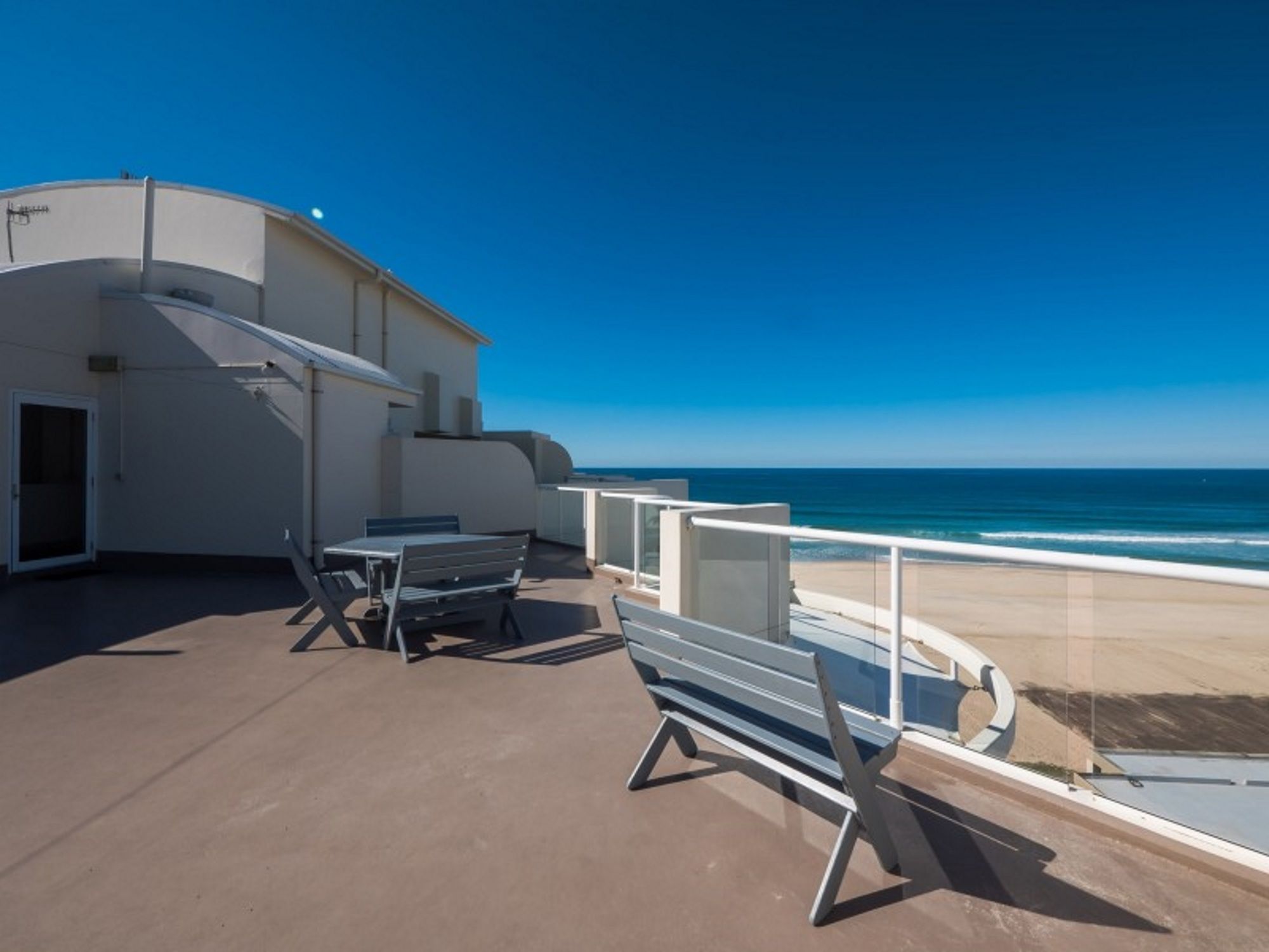 Regency On The Beach