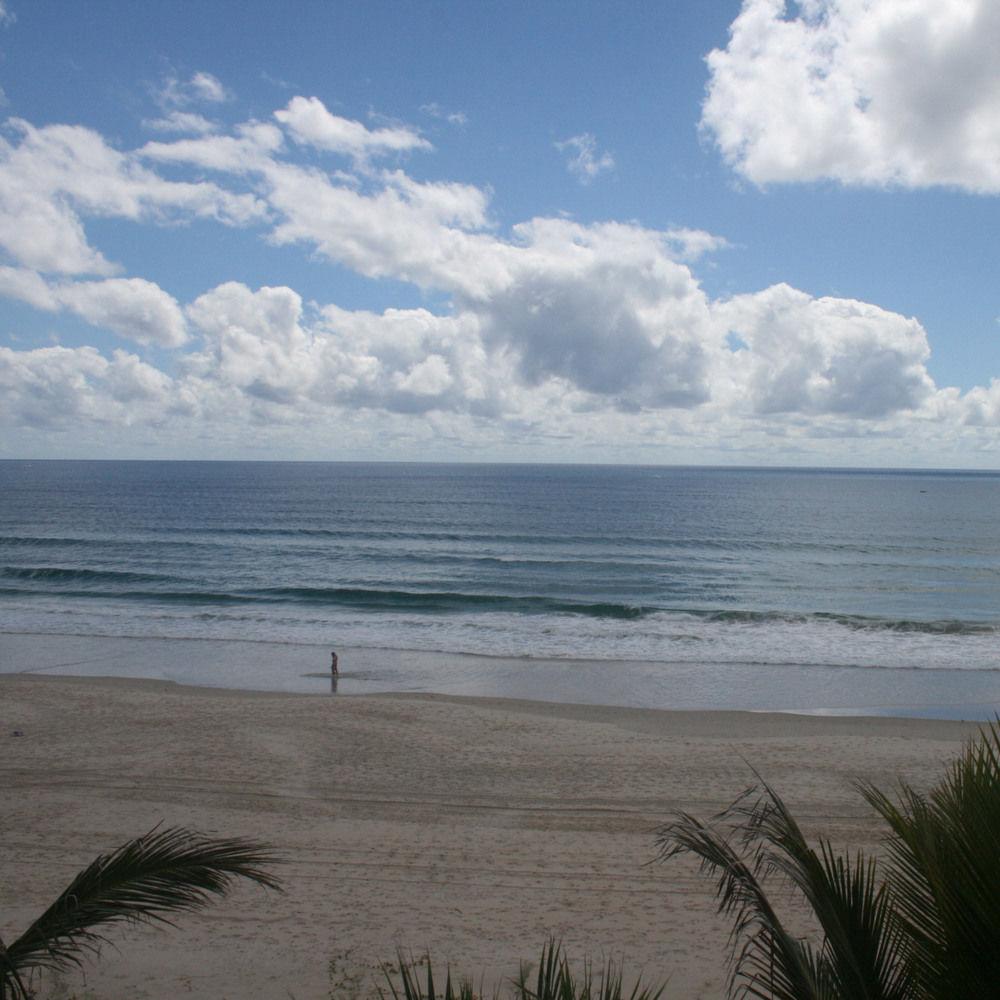 Surfers Horizons