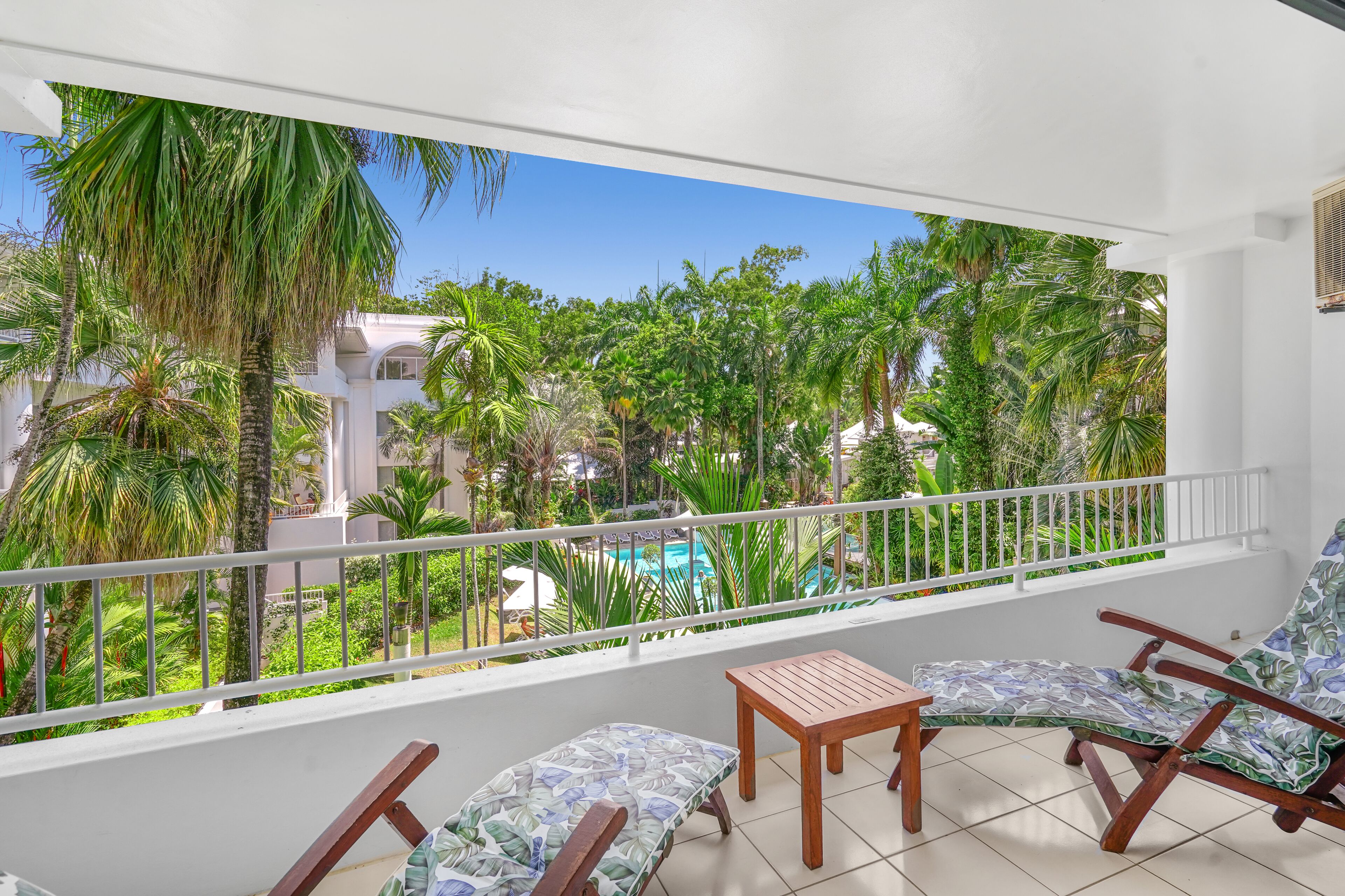 Alamanda Palm Cove by Lancemore