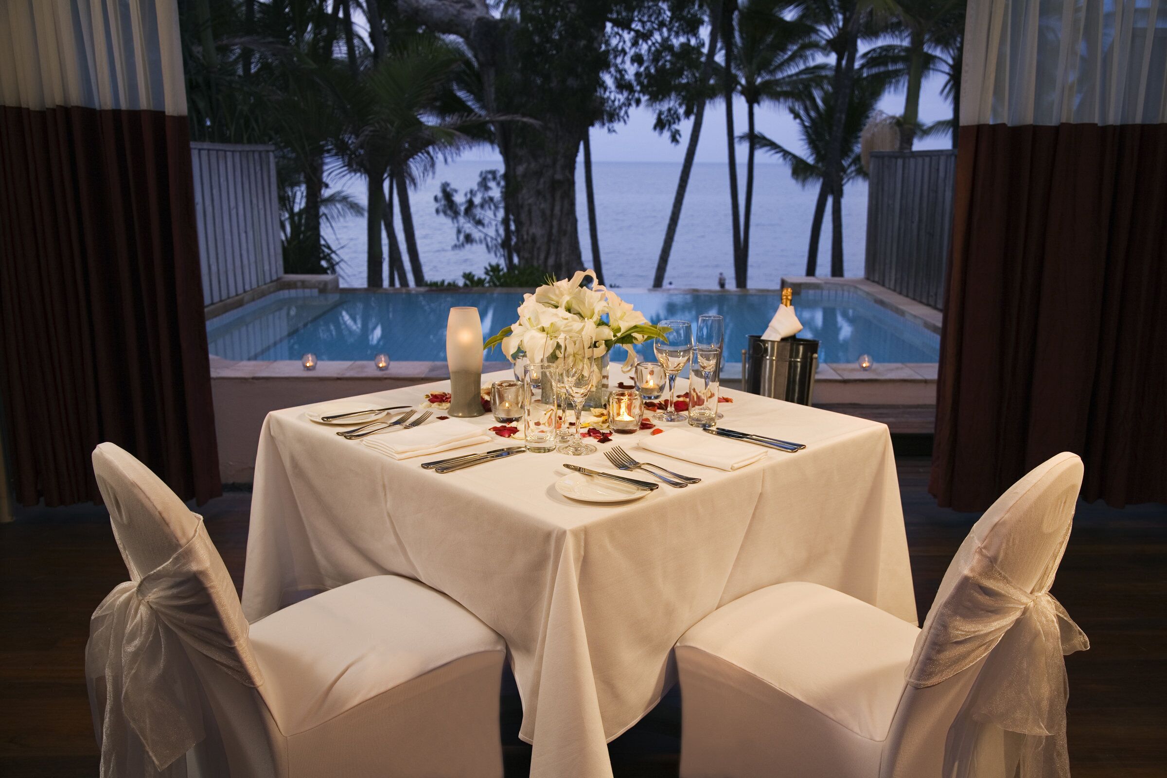 Alamanda Palm Cove by Lancemore