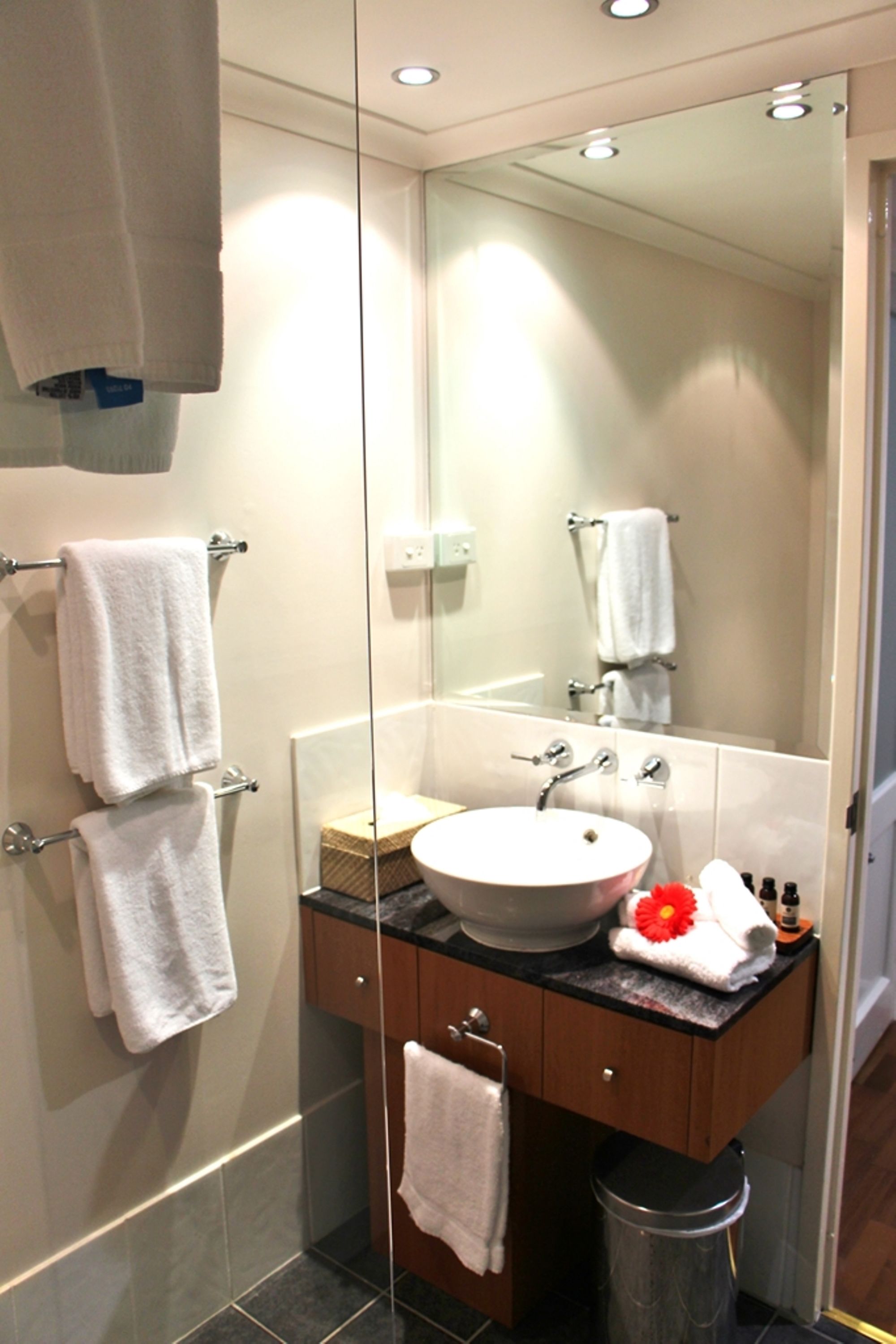 Alamanda Palm Cove by Lancemore