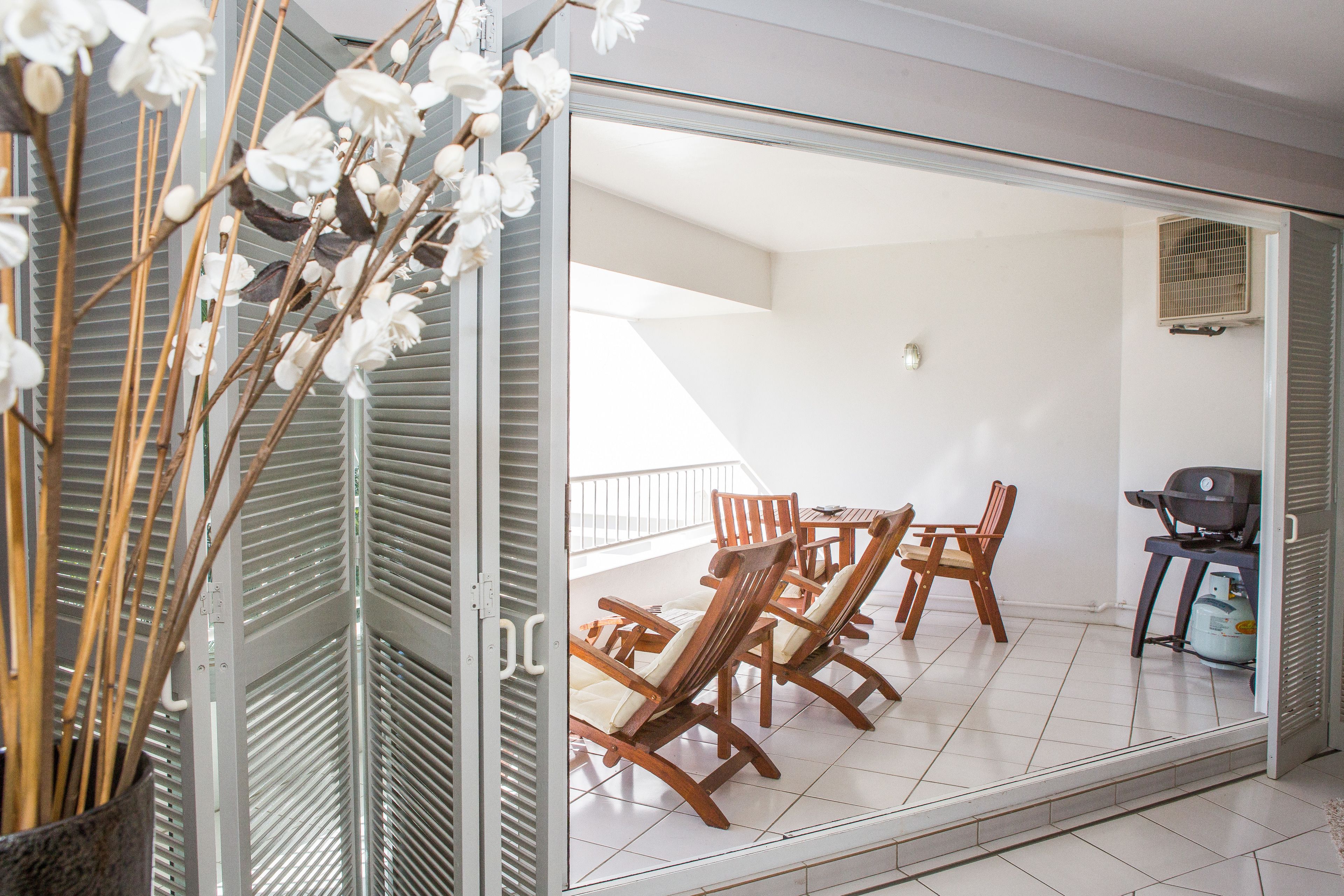 Alamanda Palm Cove by Lancemore