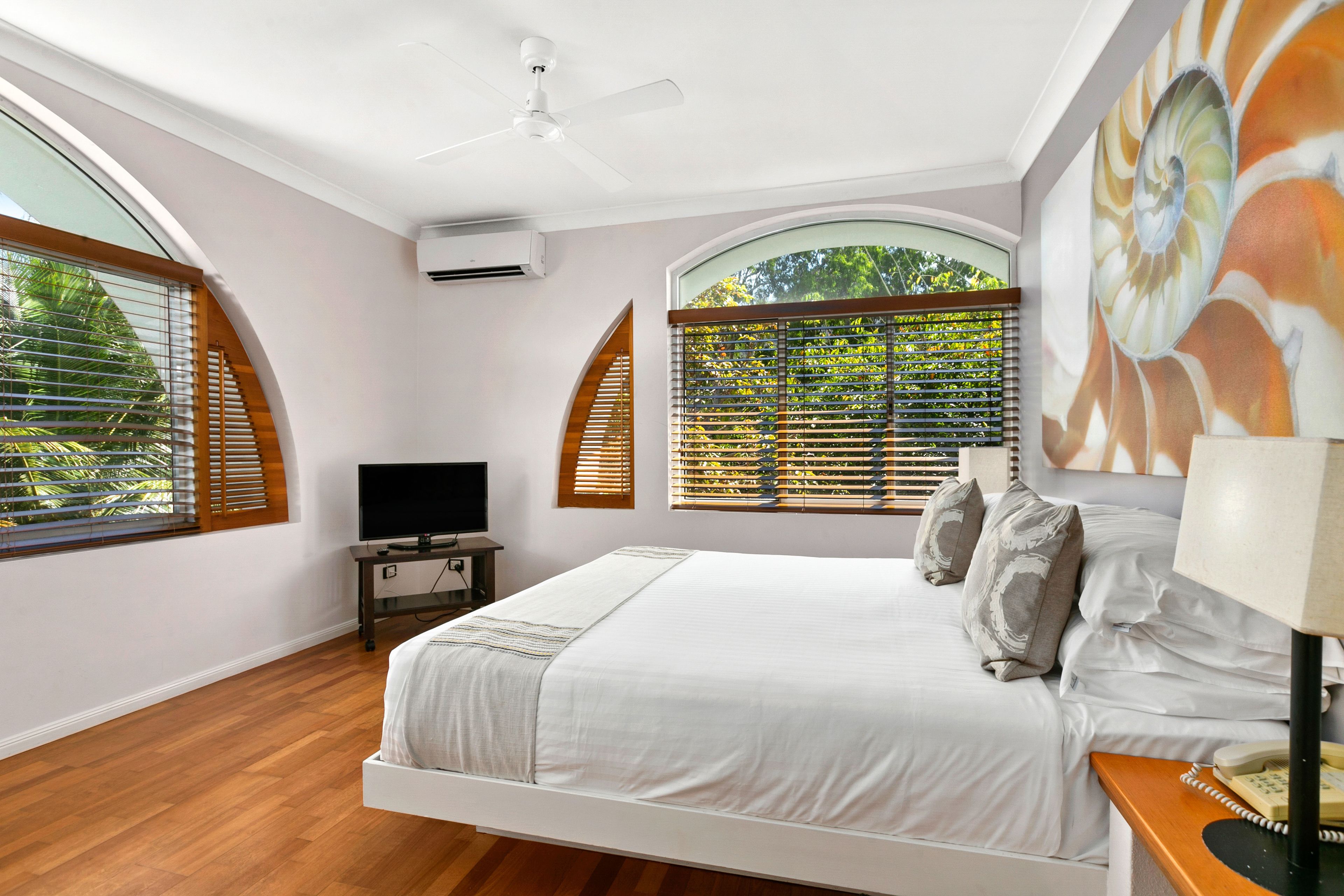 Alamanda Palm Cove by Lancemore