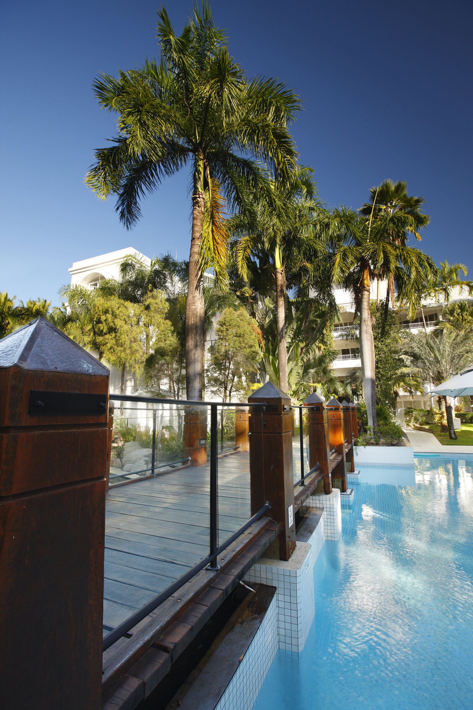 Alamanda Palm Cove by Lancemore