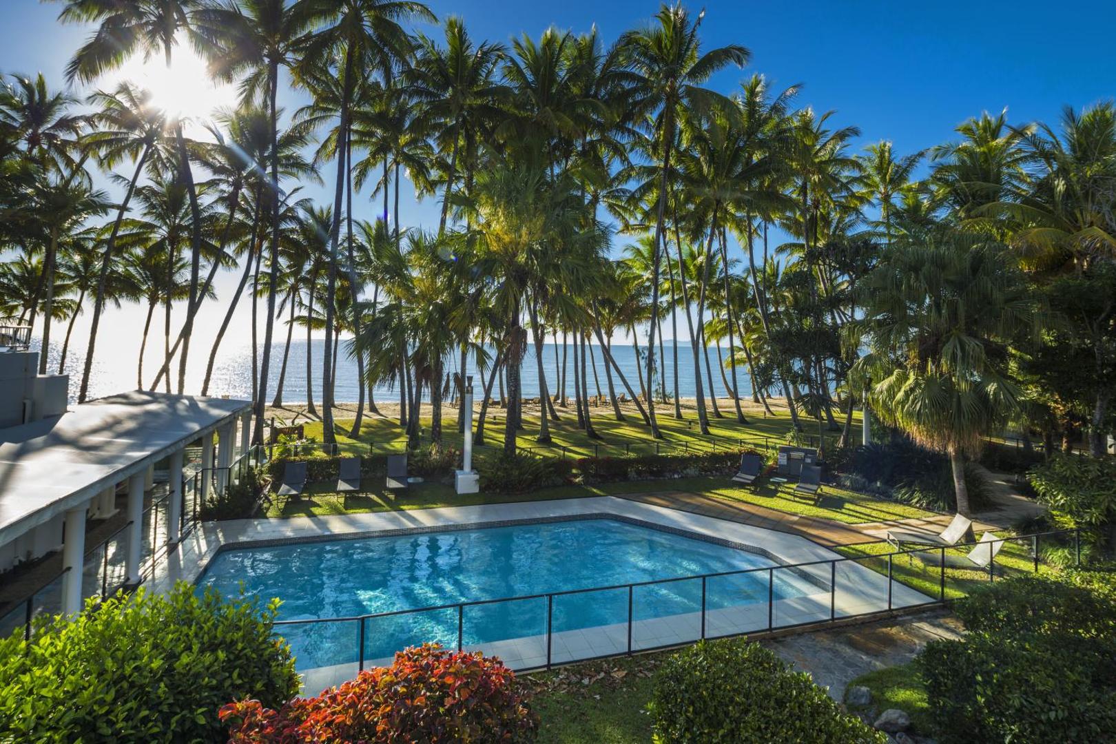 Alamanda Palm Cove by Lancemore