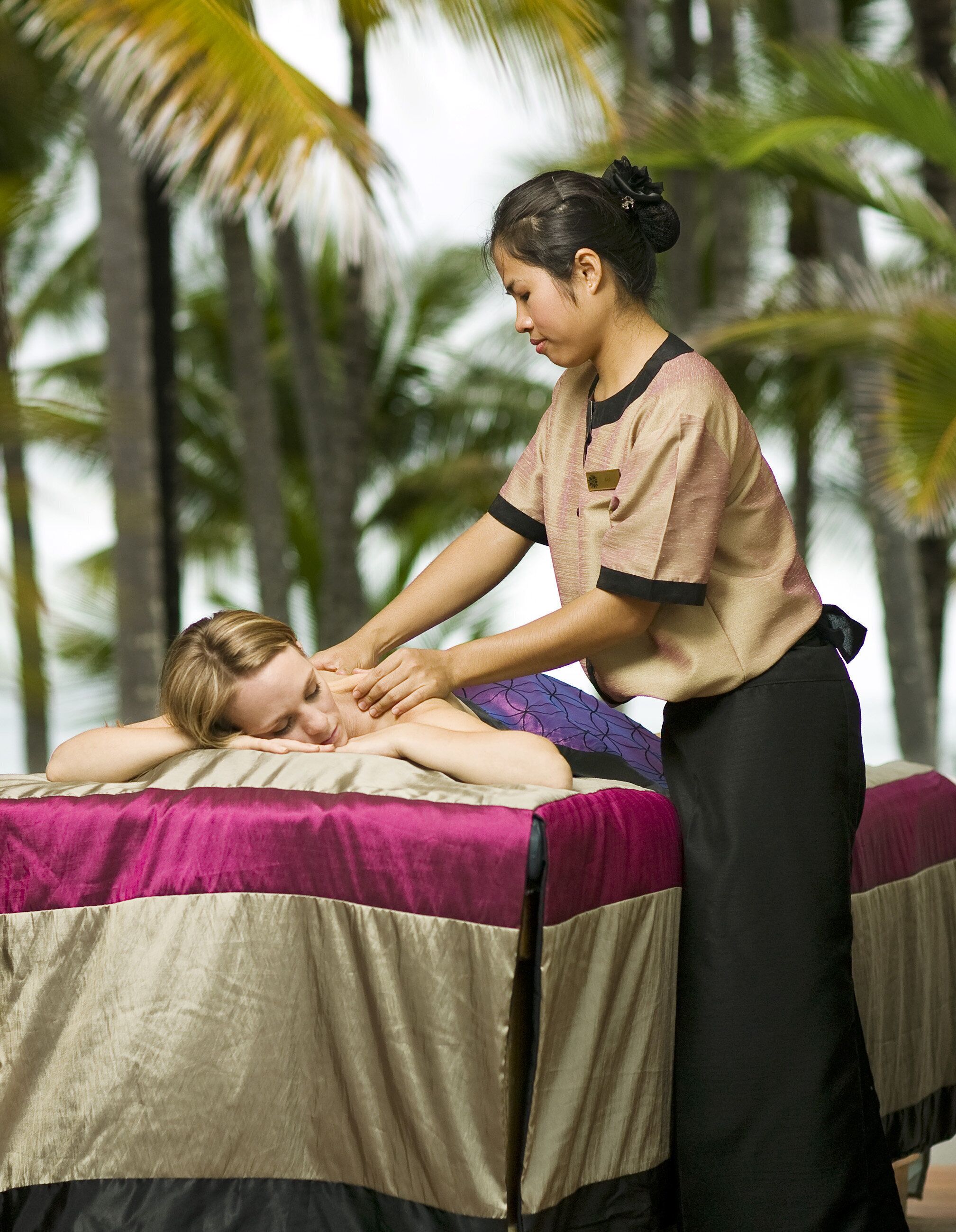 Alamanda Palm Cove by Lancemore