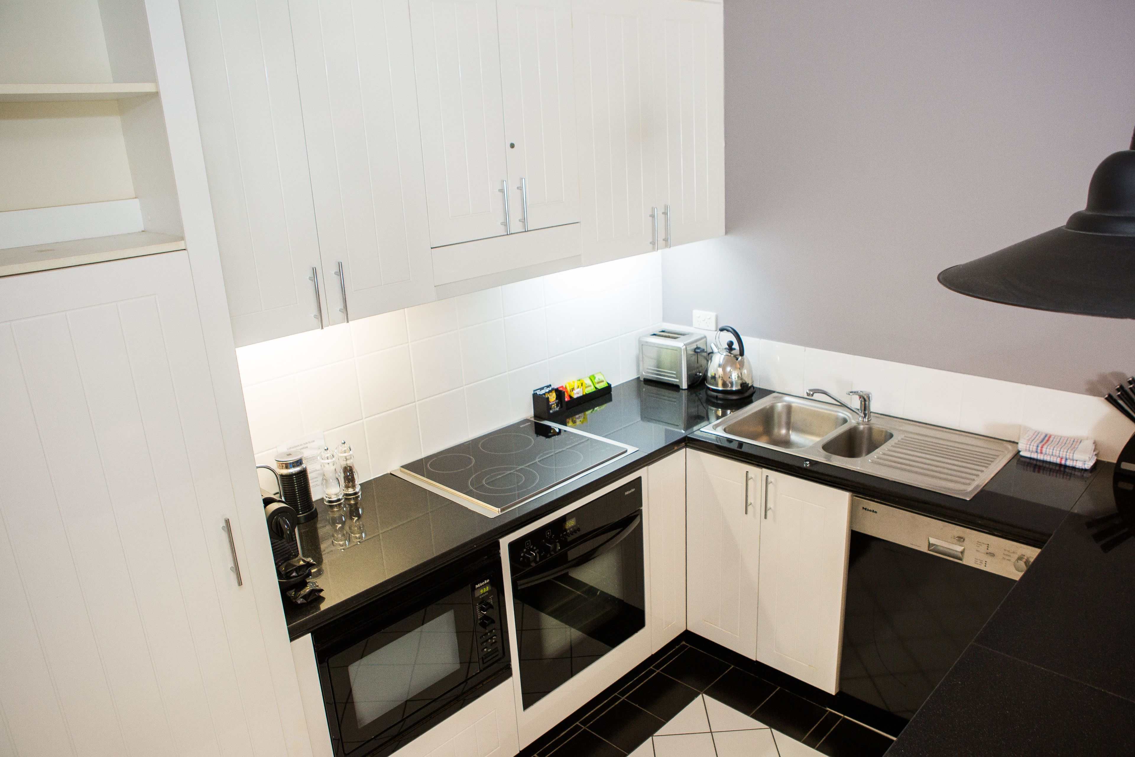 Alamanda Palm Cove by Lancemore