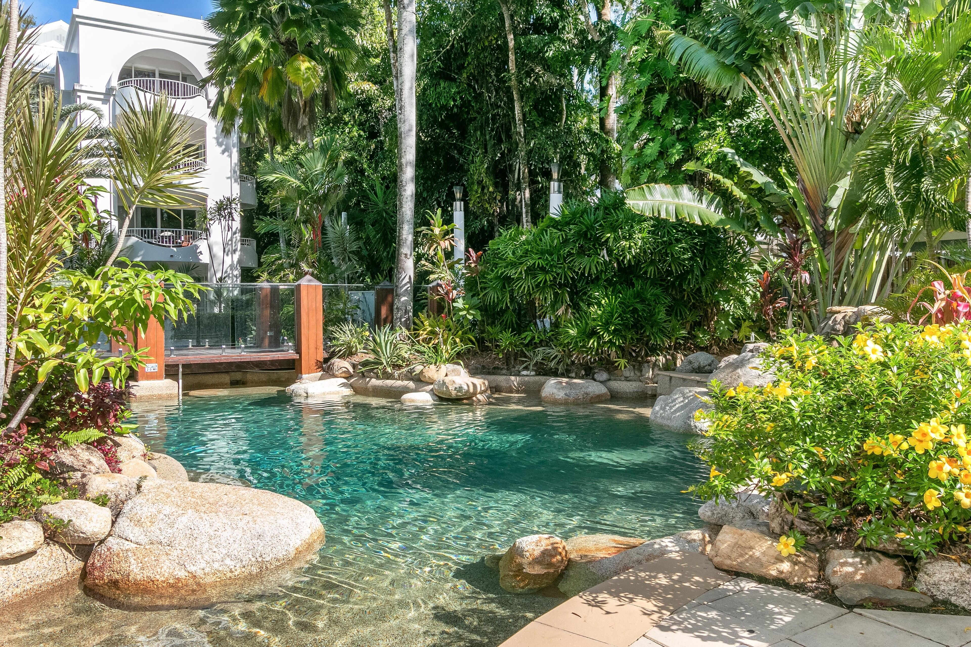 Alamanda Palm Cove by Lancemore