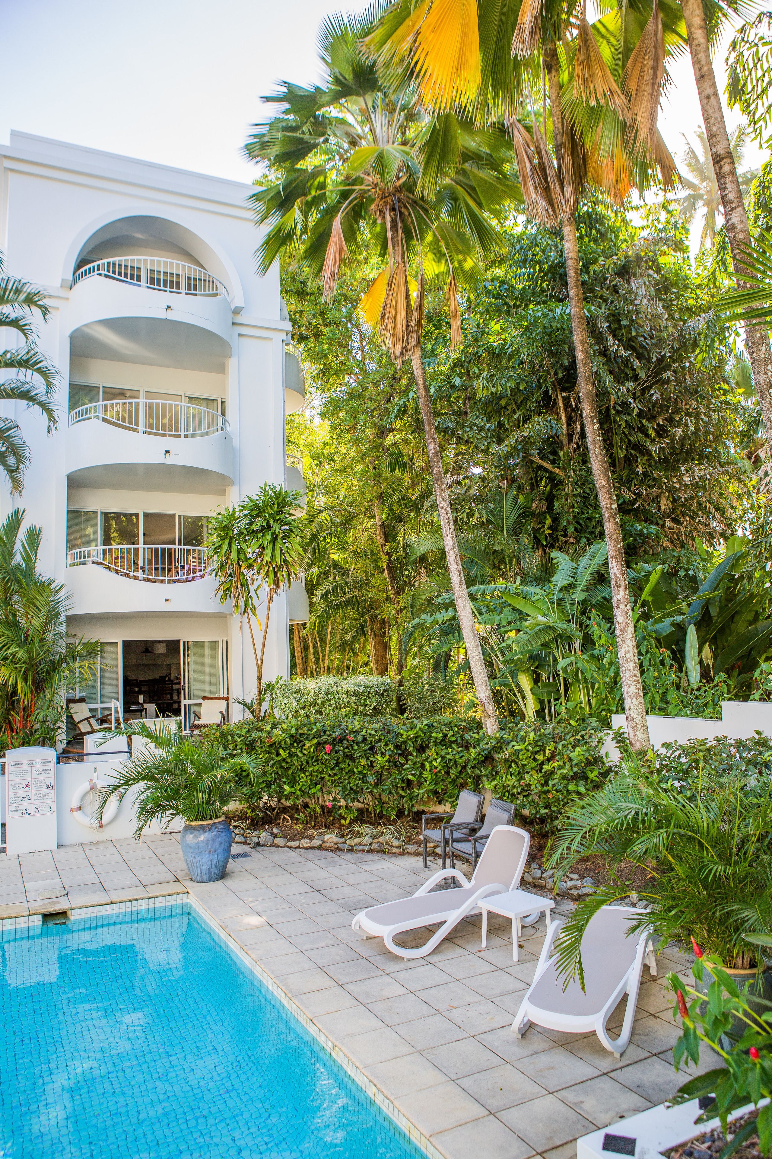 Alamanda Palm Cove by Lancemore