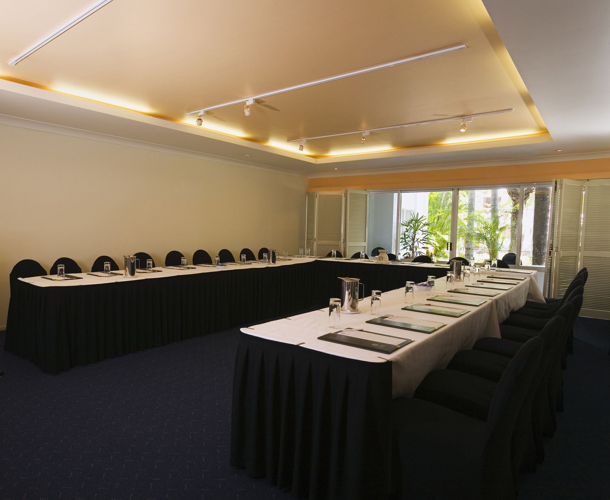 Alamanda Palm Cove by Lancemore