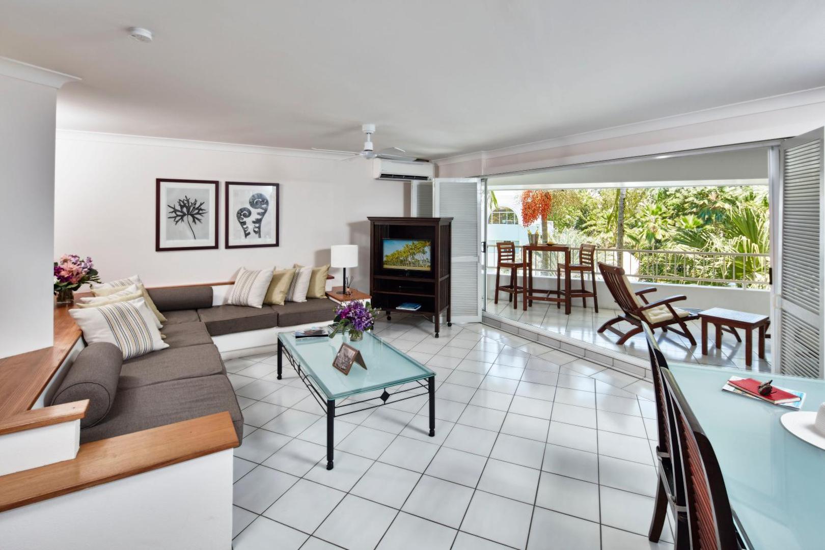 Alamanda Palm Cove by Lancemore