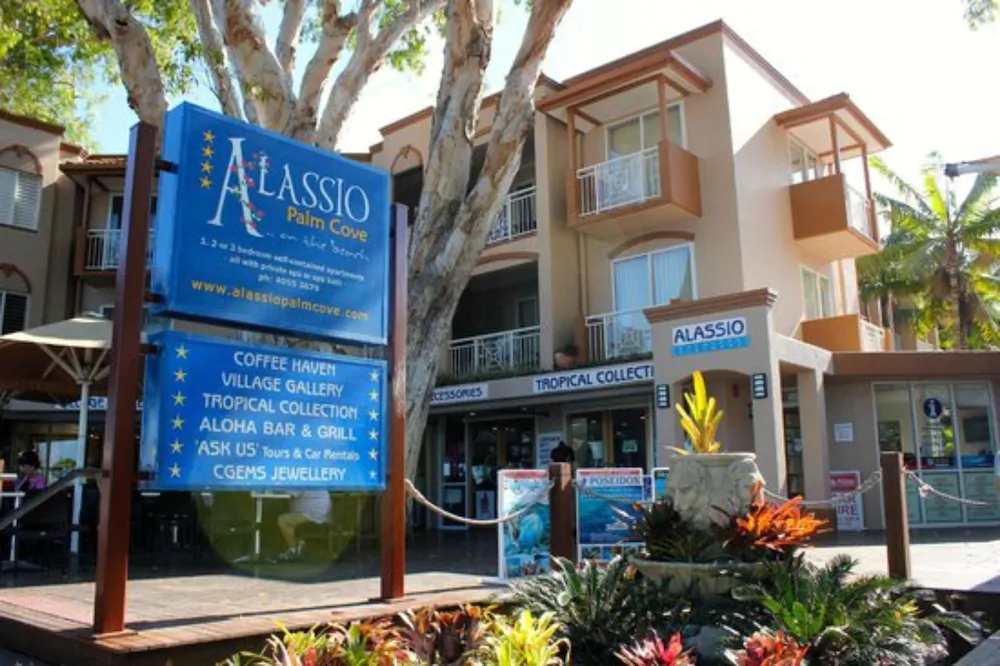 Alassio Palm Cove