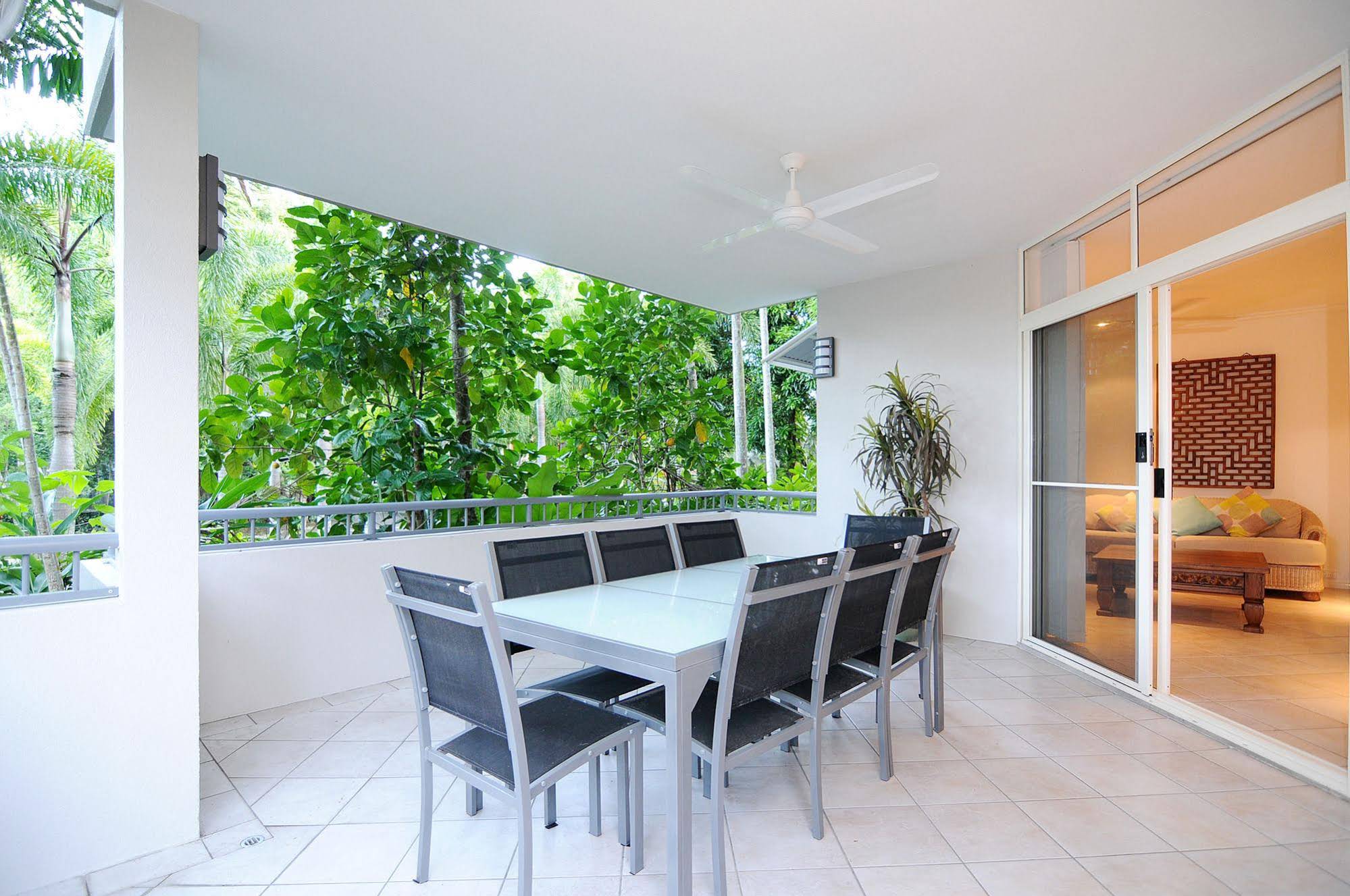 Oasis Palm Cove