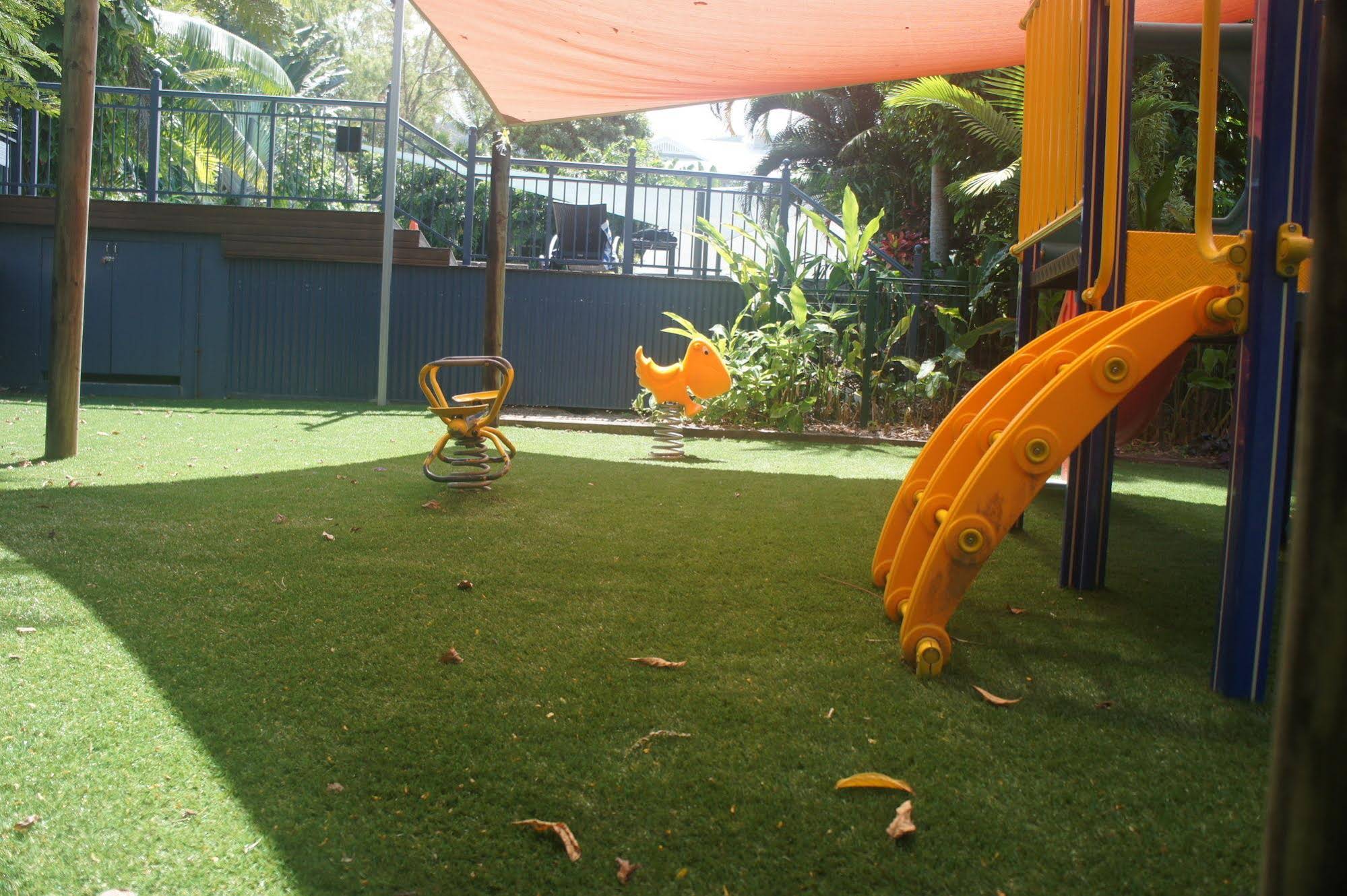 Oasis Palm Cove