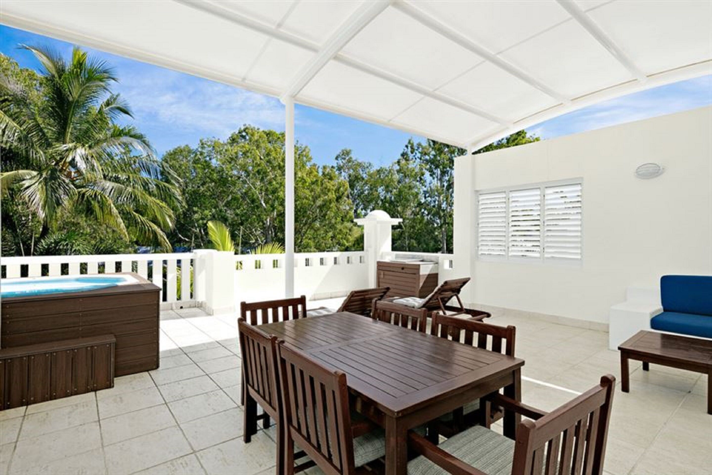 Peppers Beach Club & Spa