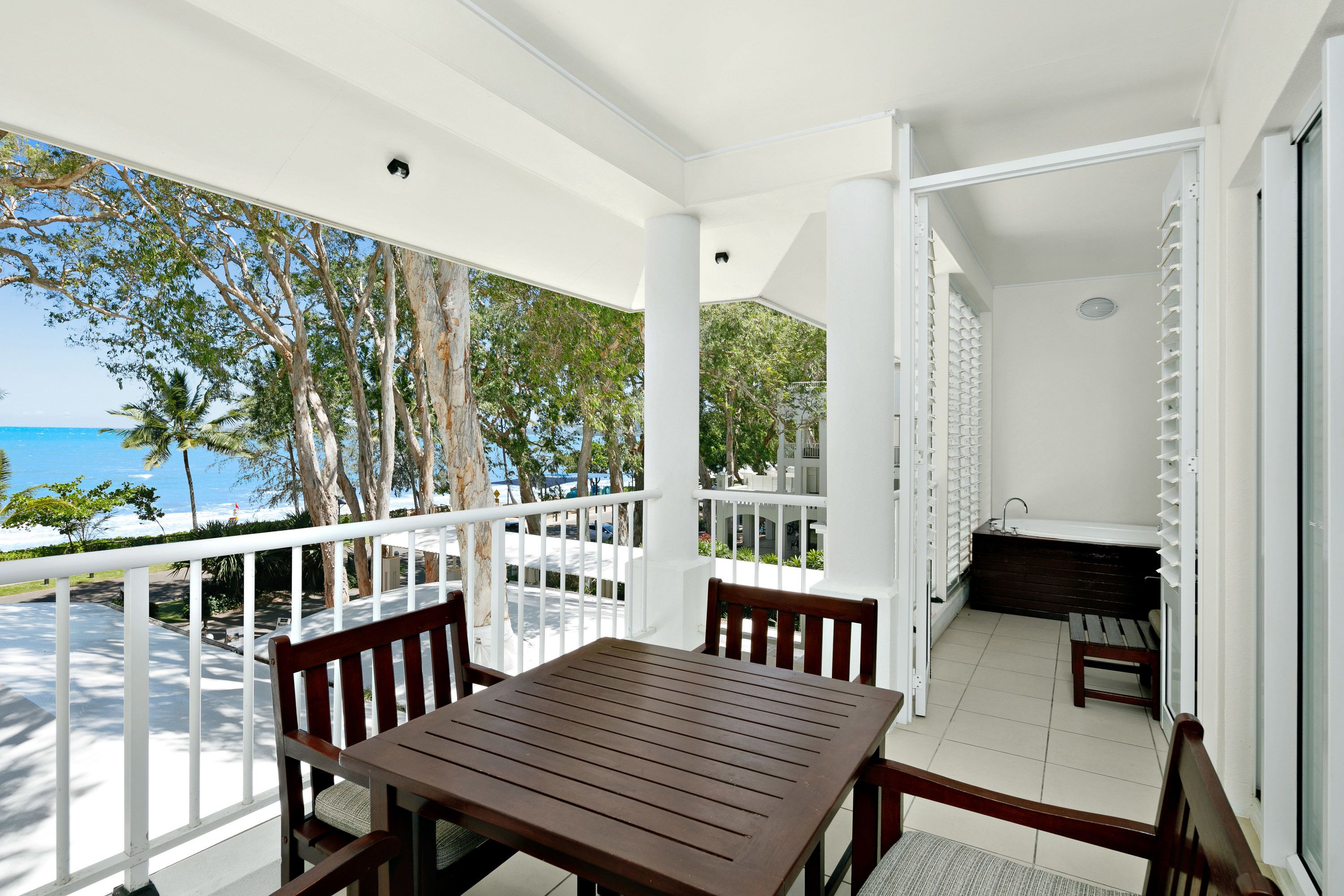 Peppers Beach Club & Spa