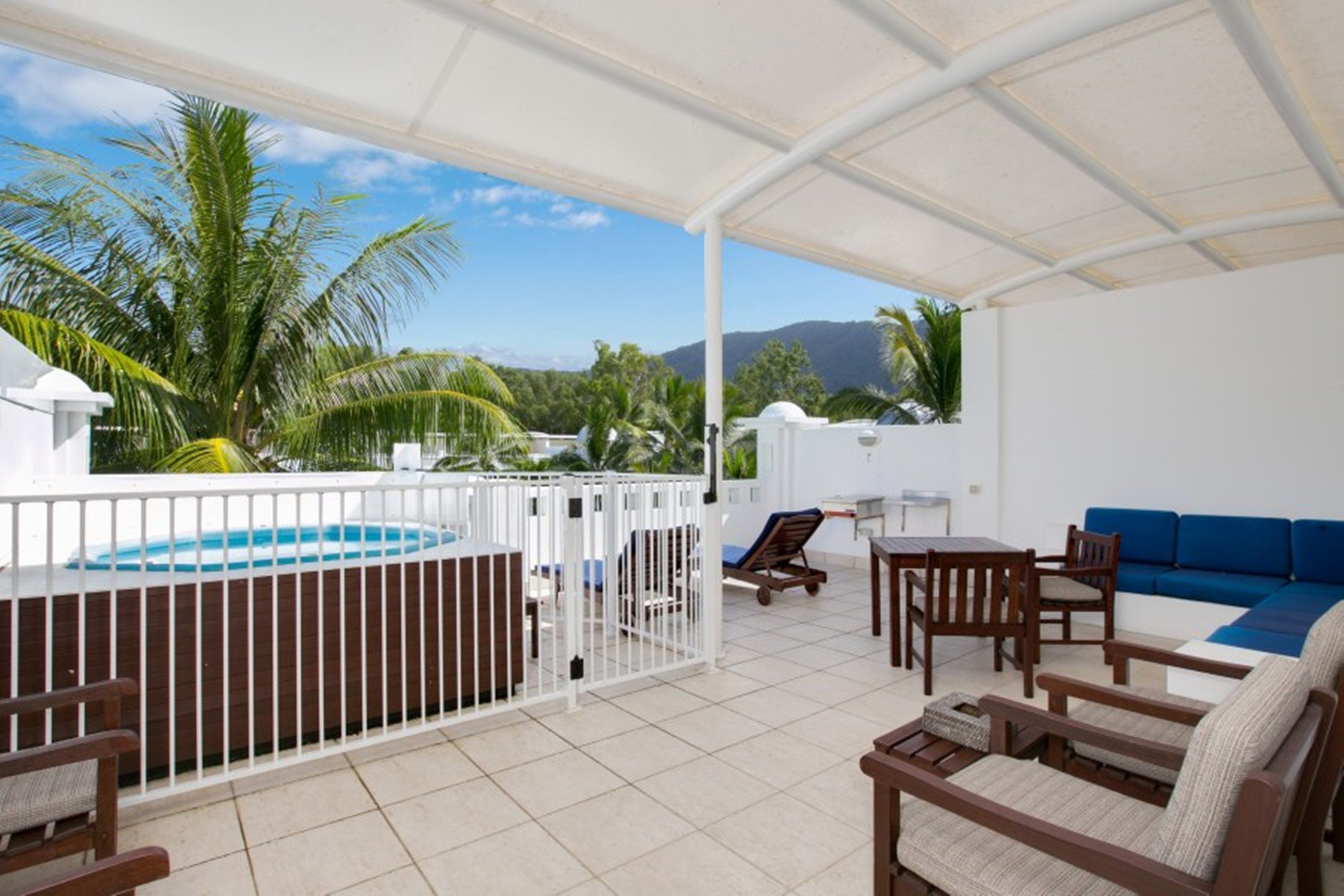 Peppers Beach Club & Spa