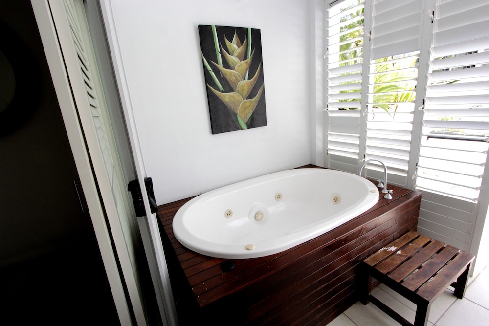 The Beach Club Luxury Private Apartments