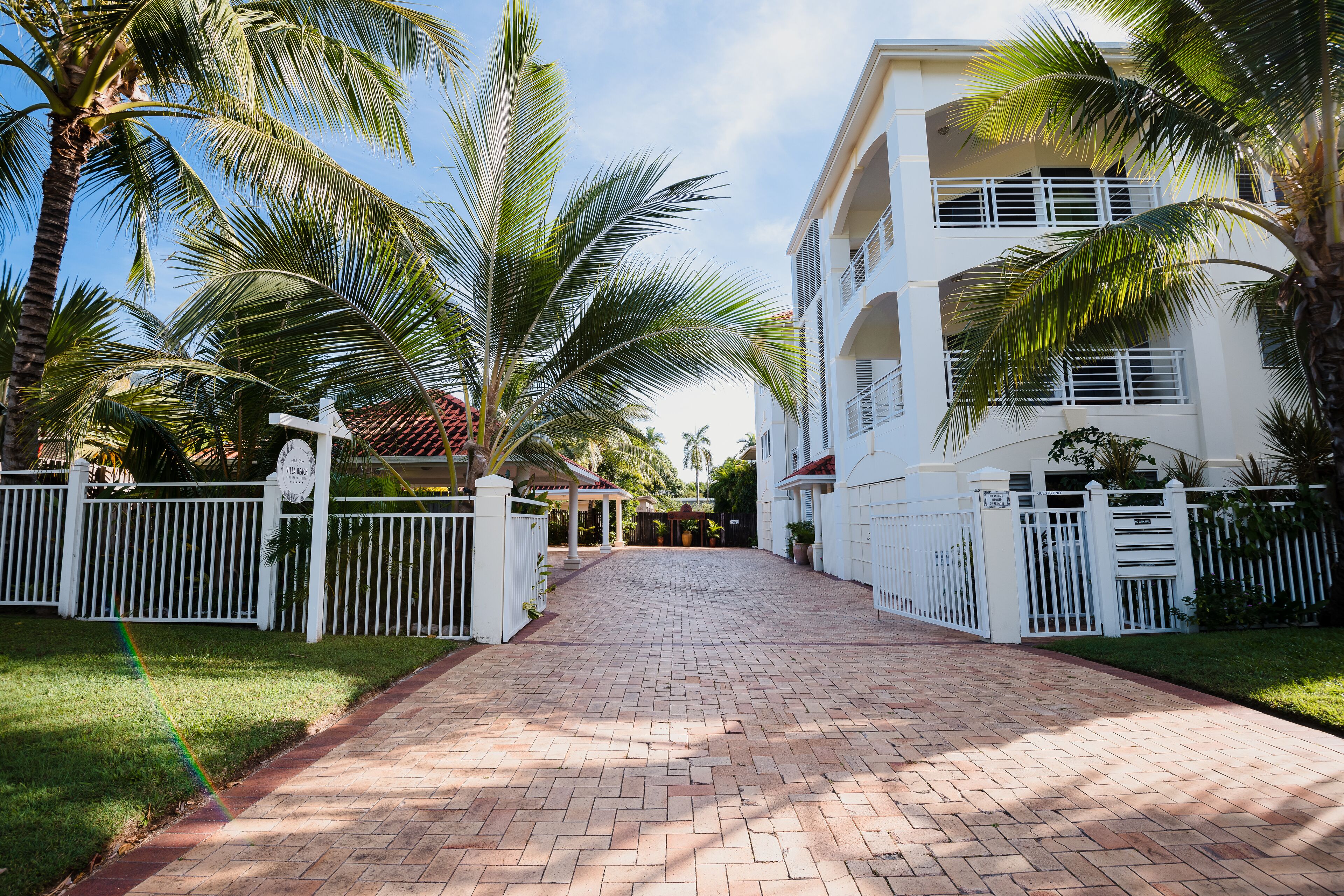 Villa Beach Palm Cove