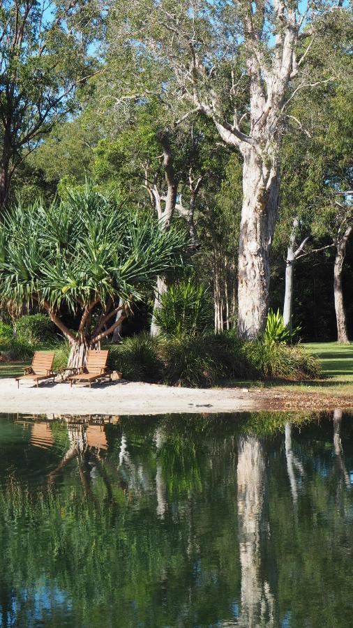 Lake Weyba Cottages Noosa