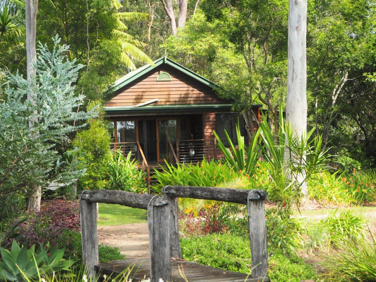 Lake Weyba Cottages Noosa