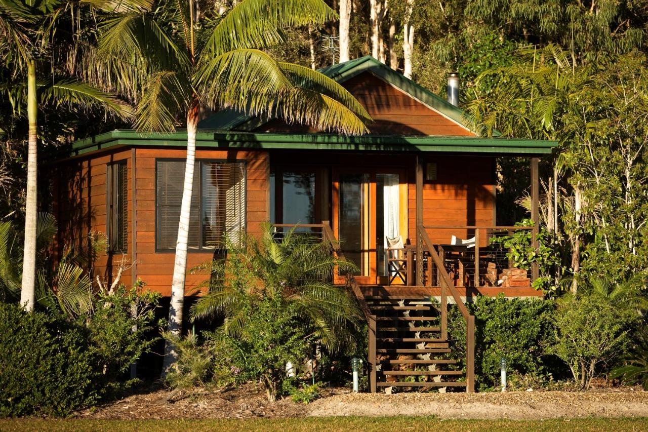 Lake Weyba Cottages Noosa