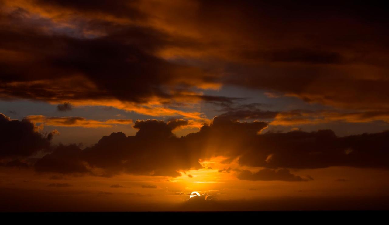 Lake Weyba Cottages Noosa