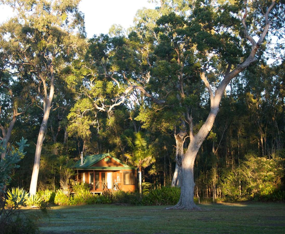 Lake Weyba Cottages Noosa