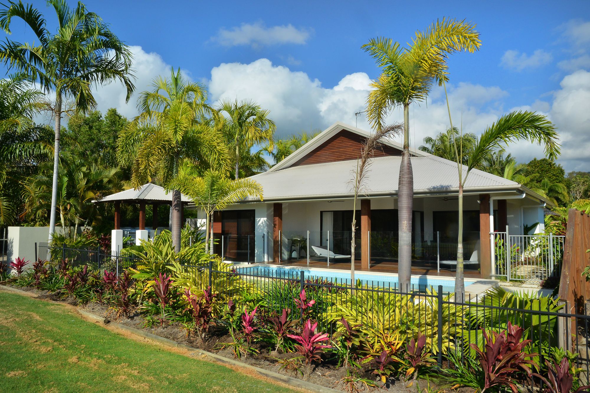 17 Cascade House - Luxury Holiday Home