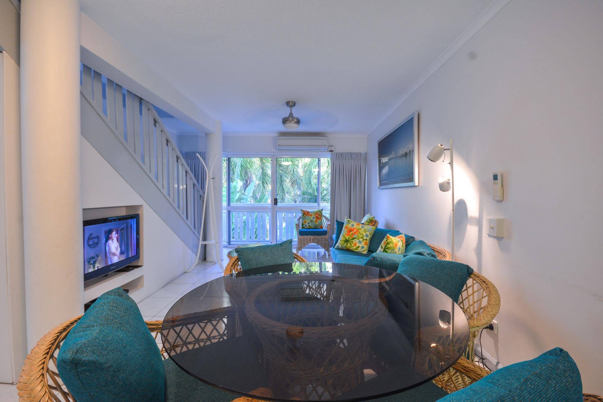 Apartments at The White House Port Douglas